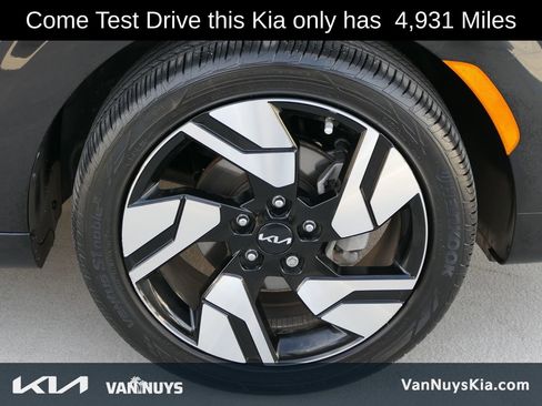 Used 2023 Kia Soul GT-Line w/ GT-Line Technology Package image 9