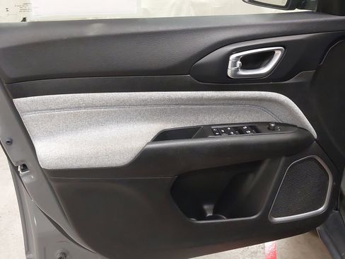 Used 2023 Jeep Compass Latitude w/ Convenience Group image 24