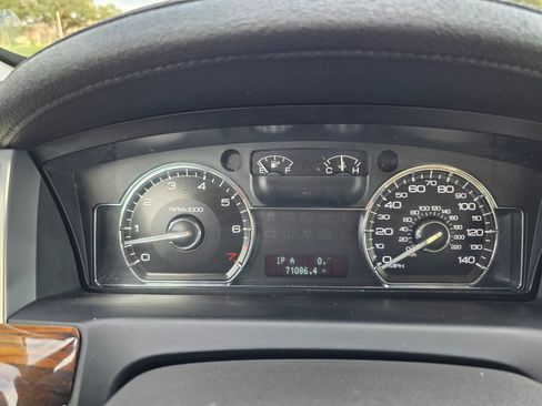 Used 2009 Lincoln MKS FWD image 9