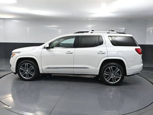 Used 2018 GMC Acadia Denali w/ Technology Package AWD/4WD image 9