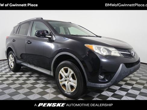 Used 2015 Toyota RAV4 LE image 1