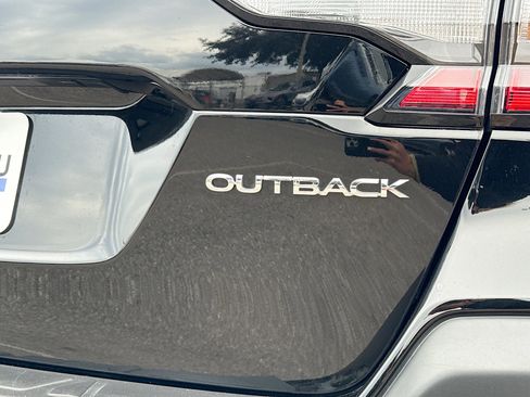Certified 2025 Subaru Outback Premium w/ Popular Package #1A image 11