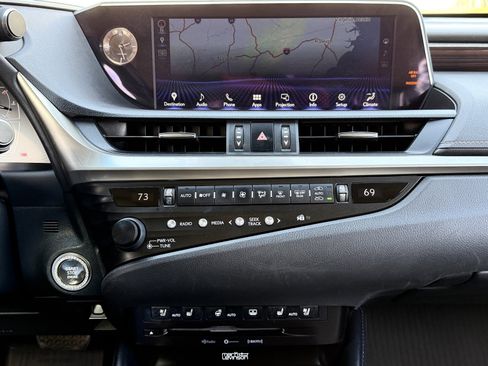 Used 2019 Lexus ES 350 Ultra Luxury image 29