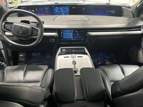 Used 2025 Lincoln Navigator Reserve w/ Jet Appearance Package AWD/4WD image 22