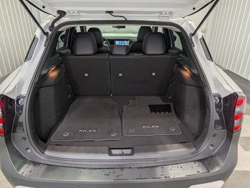 Used 2025 Nissan Kicks SR w/ SR Premium Package AWD/4WD image 24