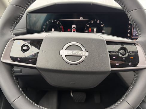 Used 2025 Nissan Murano SL image 22