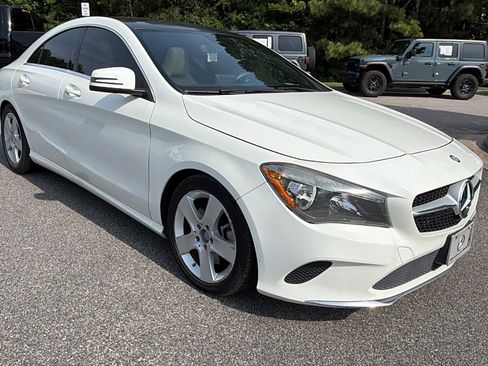 Used 2017 Mercedes-Benz CLA 250 image 5