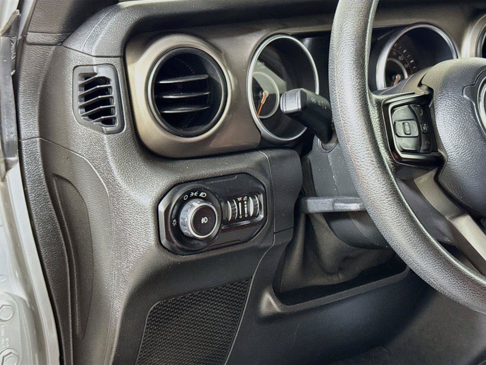 Used 2018 Jeep Wrangler Unlimited Sport AWD/4WD image 8