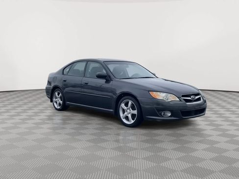 Used 2008 Subaru Legacy 2.5i Limited image 2