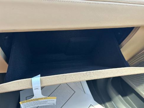 New 2025 Cadillac Escalade IQ Luxury 2 AWD/4WD image 14