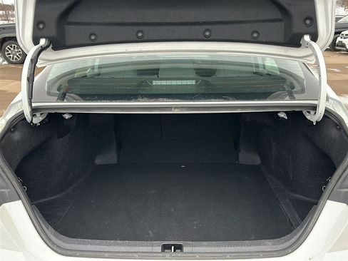 Used 2025 Toyota Camry LE image 6