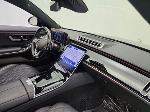 Used 2023 Mercedes-Benz S 580 4MATIC Sedan image 25