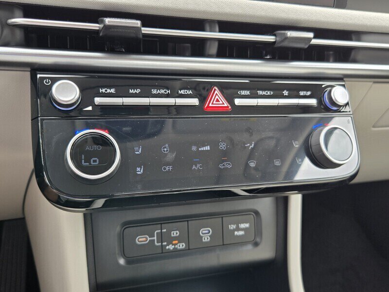 New 2026 Hyundai Tucson Limited FWD image 7