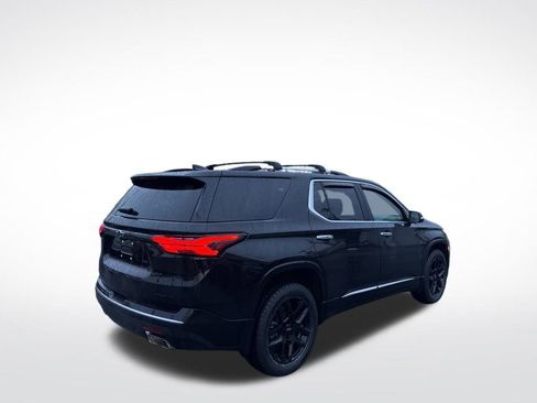 Used 2022 Chevrolet Traverse Premier w/ LPO, Blackout Package image 5