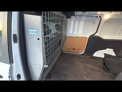 Used 2017 Ford Transit Connect XL image 21