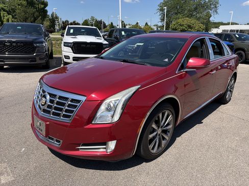 Used 2013 Cadillac XTS Luxury w/ Driver Awareness Package FWD image 4