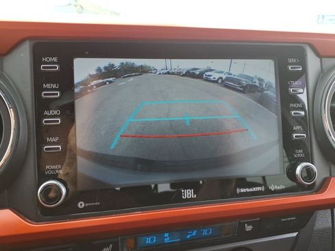 Used 2020 Toyota Tacoma TRD Off-Road w/ TRD Premium Off Road Package image 35