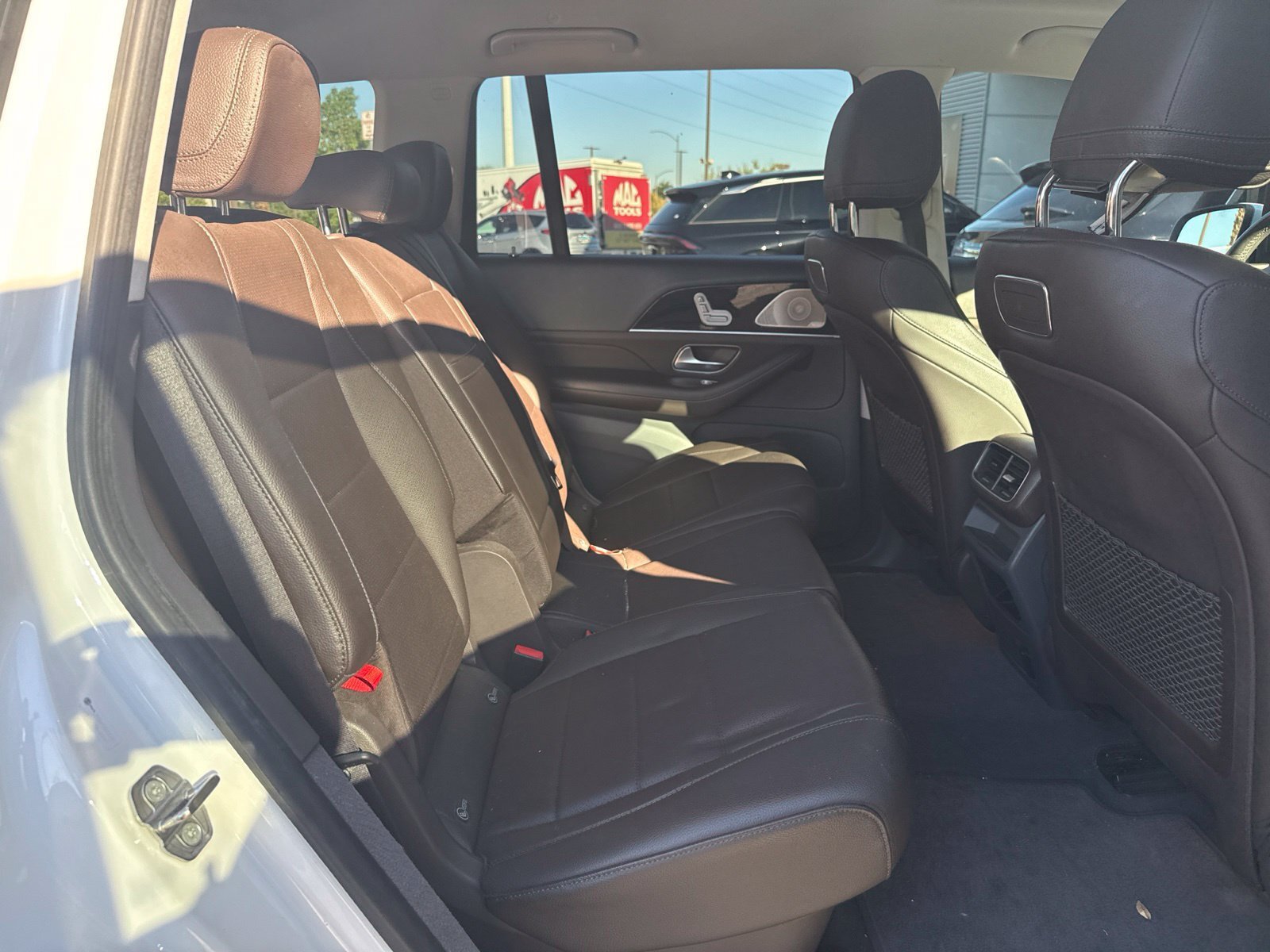 Used 2020 Mercedes-Benz GLS 450 4MATIC image 15