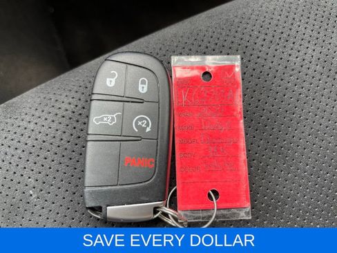 Used 2022 Dodge Durango GT RWD image 28