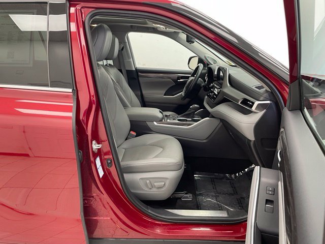 Used 2020 Toyota Highlander Platinum AWD/4WD image 17