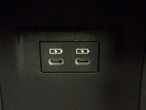 Used 2025 Toyota Prius Limited image 39