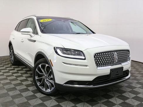 Used 2021 Lincoln Nautilus Reserve w/ Cargo Utility Package image 3