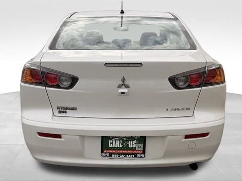 Used 2017 Mitsubishi Lancer ES image 8