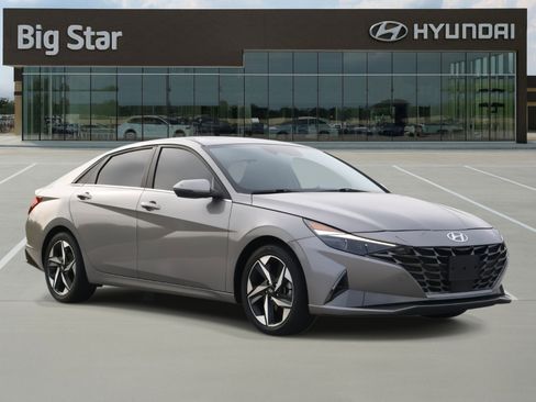 Used 2023 Hyundai Elantra Limited image 6