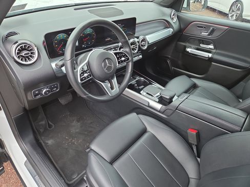 Used 2020 Mercedes-Benz GLB 250 4MATIC image 15