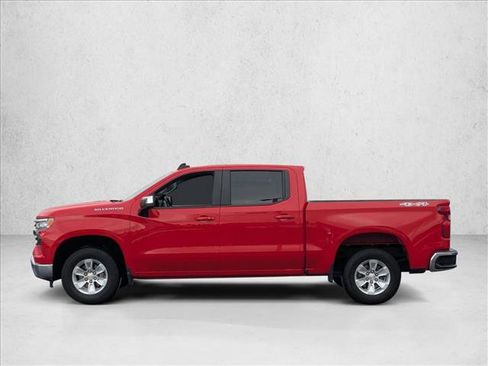 Used 2025 Chevrolet Silverado 1500 LT image 9