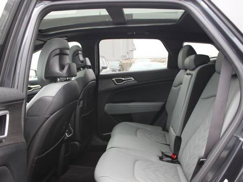 Used 2023 Kia Sportage X-Line w/ X-Line Premium Package image 25