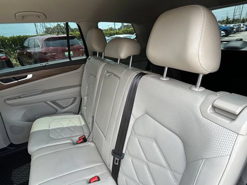 Used 2024 Volkswagen Atlas SE FWD image 50