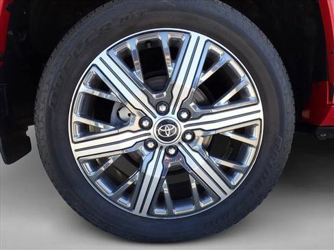 Used 2024 Toyota Sequoia Capstone AWD/4WD image 7