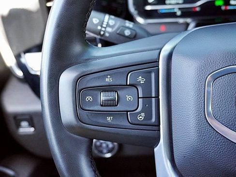 Used 2025 GMC Sierra 1500 SLT AWD/4WD image 49