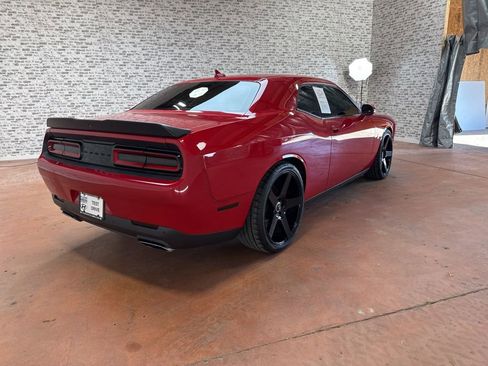 Used 2016 Dodge Challenger R/T Scat Pack w/ Leather Interior Group image 7
