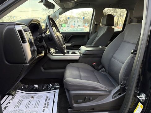 Used 2017 Chevrolet Silverado 1500 LT w/ Midnight Edition image 9