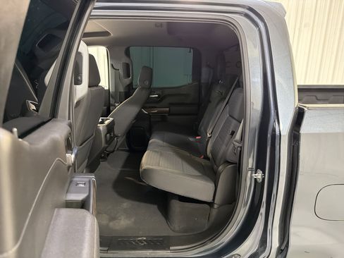 Used 2021 Chevrolet Silverado 1500 RST w/ LPO, Blackout Package image 11
