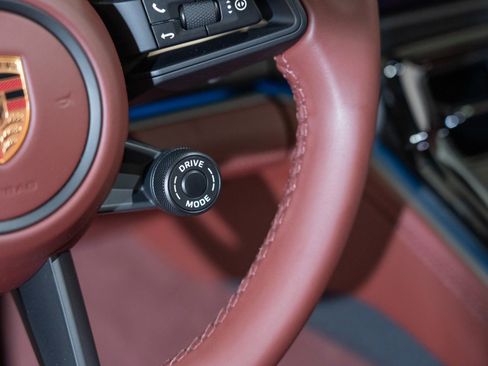 Certified 2026 Porsche Panamera image 23