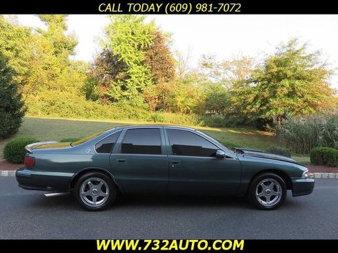 Used 1995 Chevrolet Impala SS image 4