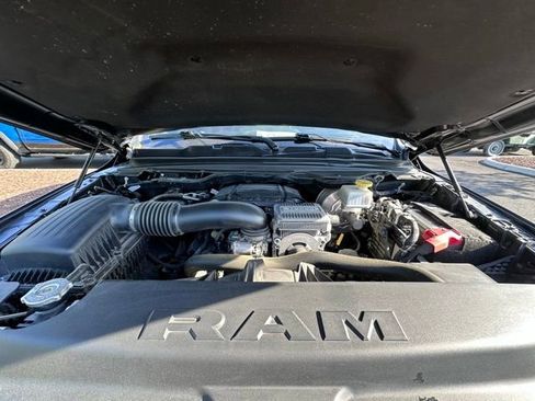 Used 2023 RAM 1500 Laramie AWD/4WD image 17