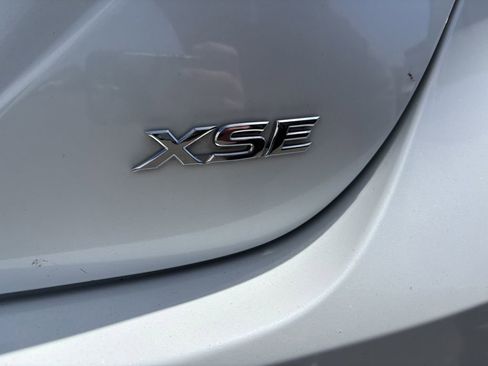 Used 2020 Toyota Camry XSE FWD image 12