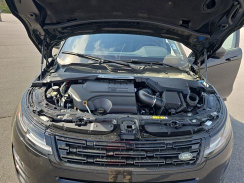 Used 2024 Land Rover Range Rover Evoque Dynamic SE image 30