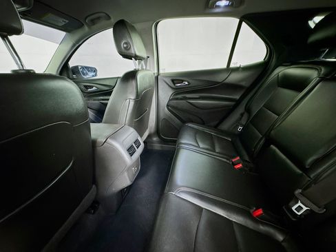 Used 2020 Chevrolet Equinox LT w/ Sport Edition FWD image 23