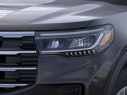 New 2026 Ford Explorer Active RWD image 18