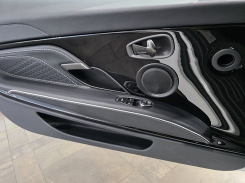 Used 2023 Aston Martin DBS Superleggera image 16