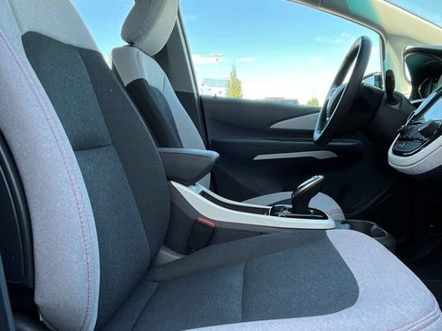 Used 2021 Chevrolet Bolt LT FWD image 8