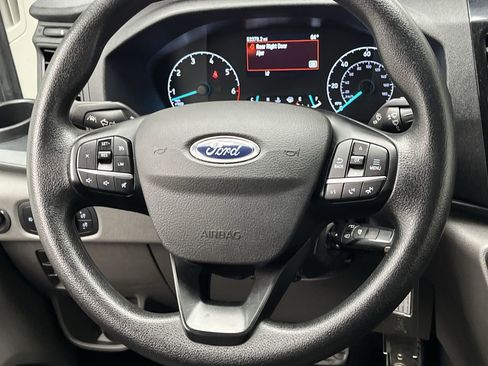 Used 2023 Ford Transit 350 XLT image 14