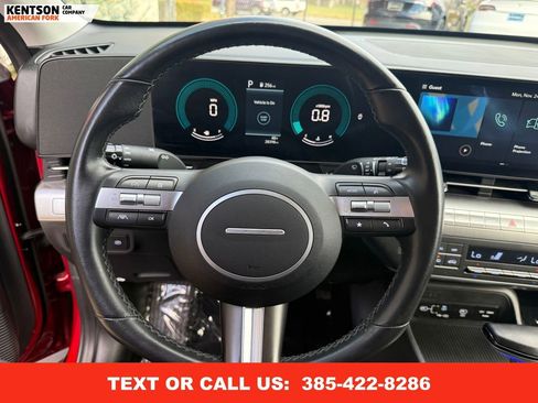 Used 2025 Hyundai Kona SEL image 18