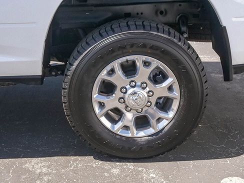 Used 2024 RAM 2500 Laramie AWD/4WD image 6