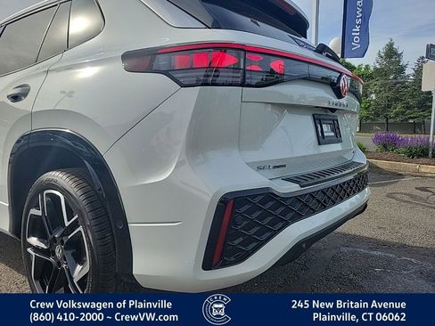 Certified 2026 Volkswagen Tiguan SEL R-Line AWD/4WD image 26